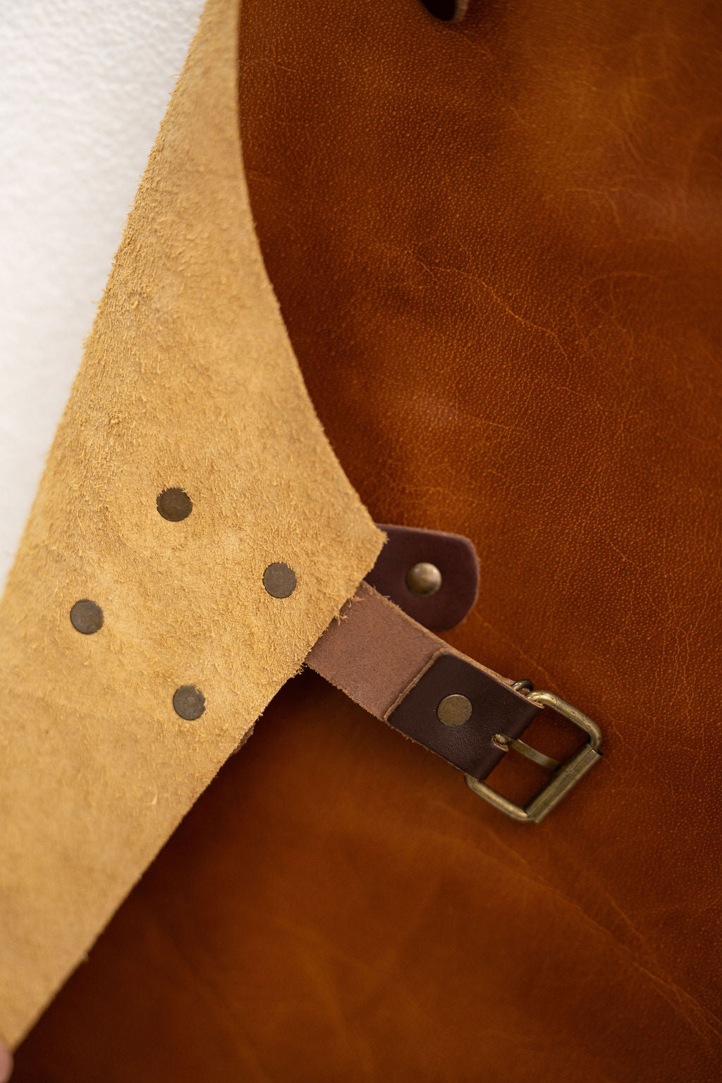 Vintage Saddle Brown Leather Apron – Signature Premium Work Apron (80×60 cm)