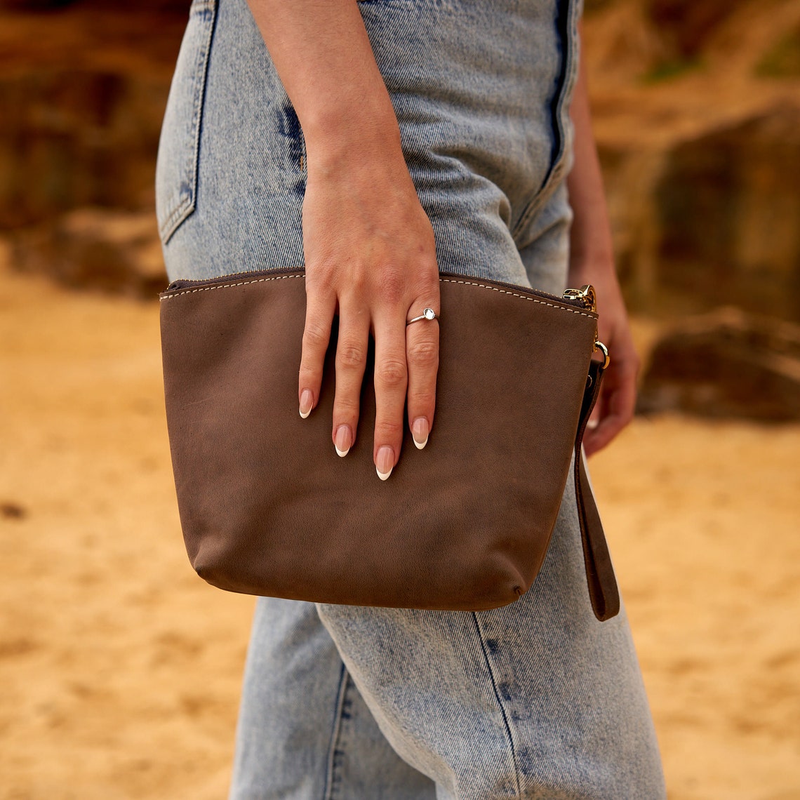 Melbourne Leather Co Genuine Leather Crossbody Bag Small Leather Purse Minimalist Bag Modern Leather Wristlet Clutch Bag Ladies clutch bags Toiletry Bag - LB02