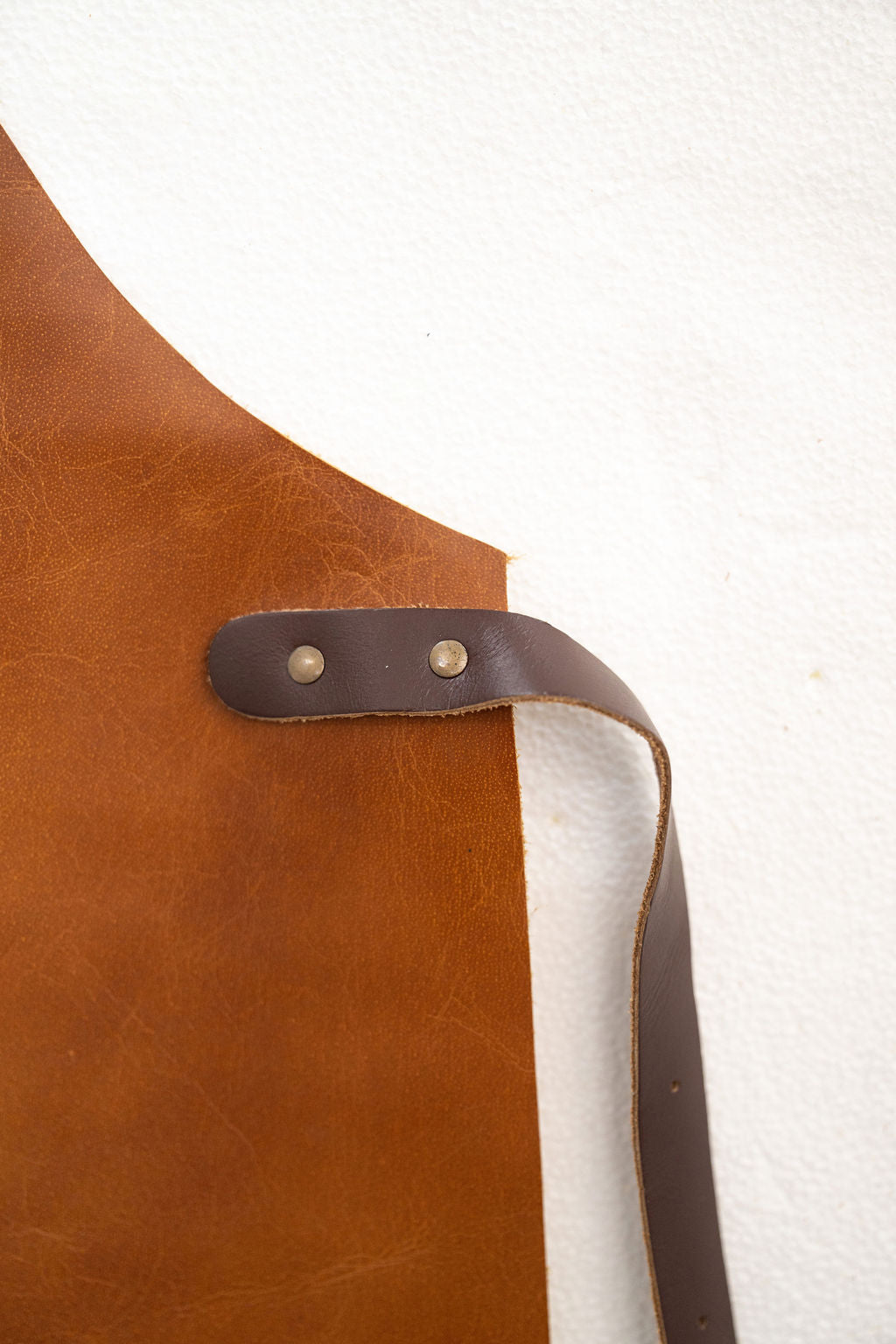 Vintage Saddle Brown Leather Apron – Signature Premium Work Apron (80×60 cm)