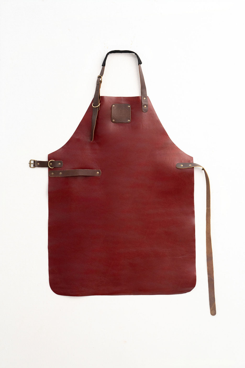 Red Leather Apron – Premium Minimal Work Apron (80×60 cm)