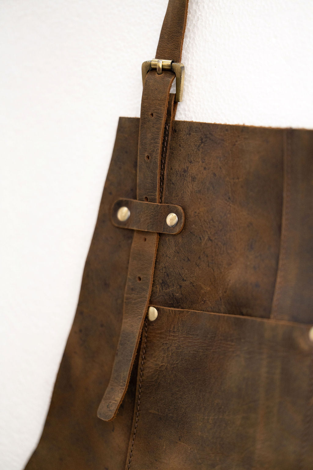 Vintage Brown Leather Apron – Heavy Duty Work Apron with Pockets (80×60 cm)