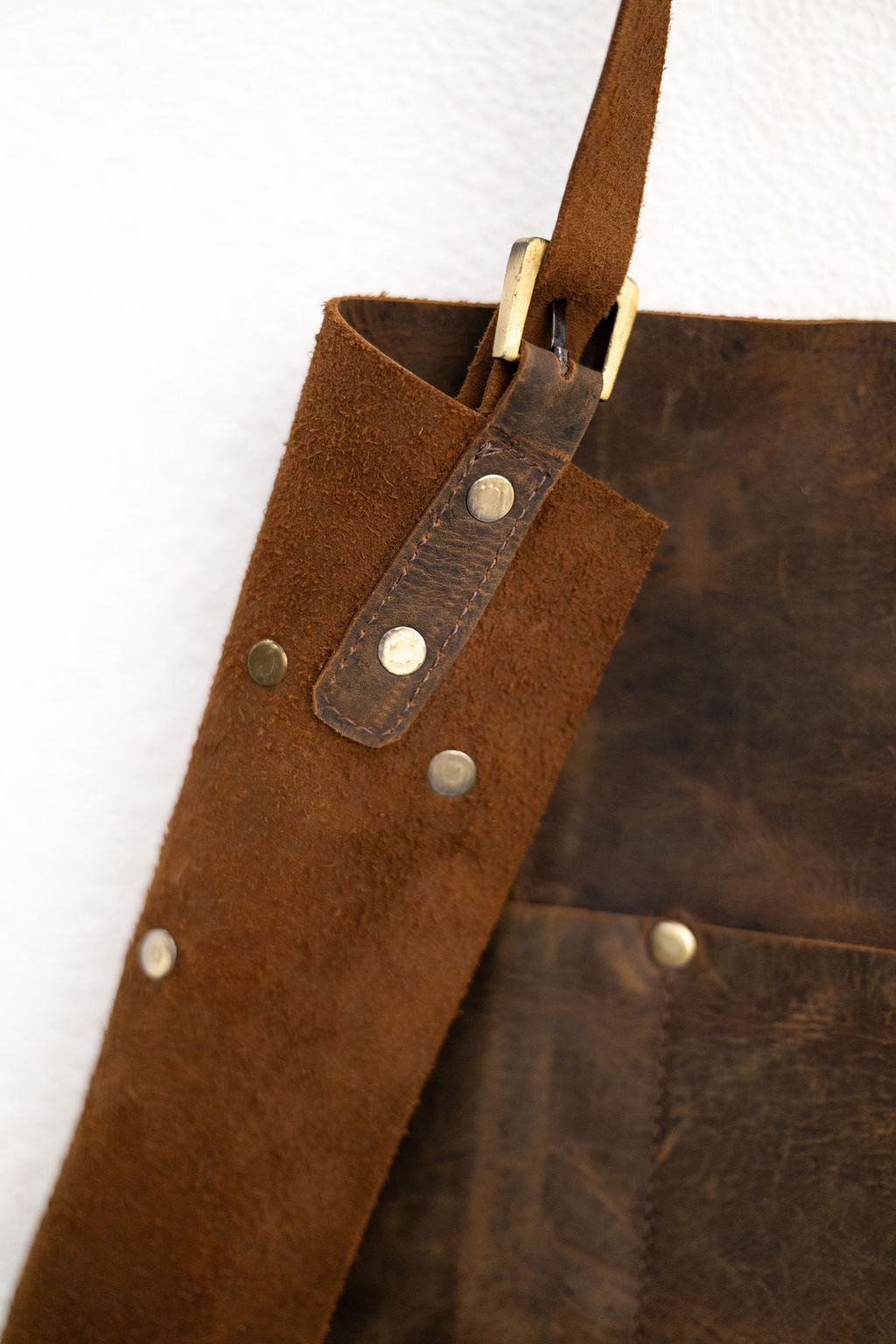 Vintage Brown Leather Apron – Heavy Duty Work Apron with Pockets (80×60 cm)