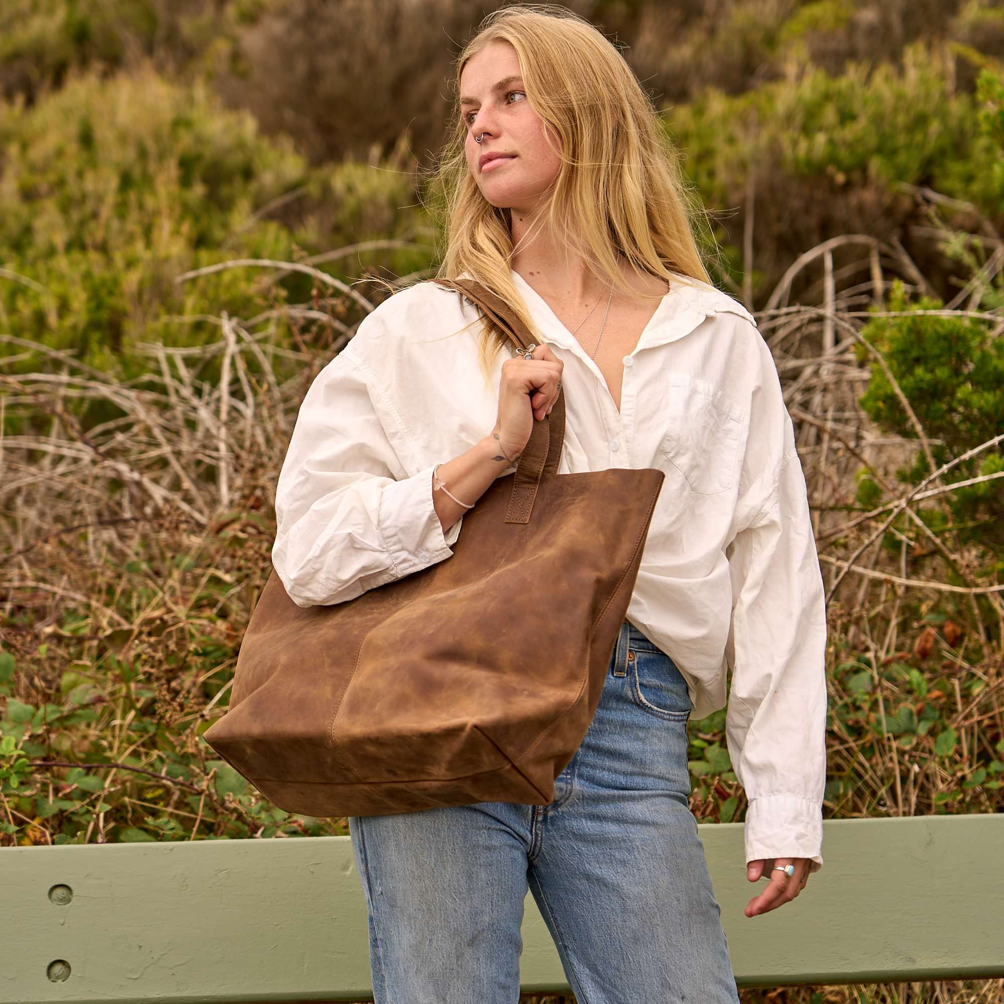 Vintage Brown Full-Grain Leather Tote Bag – Classic Everyday Carryall