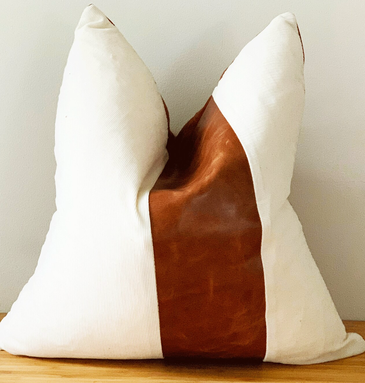 Elegant Vintage Charm Leather Cushion Cover