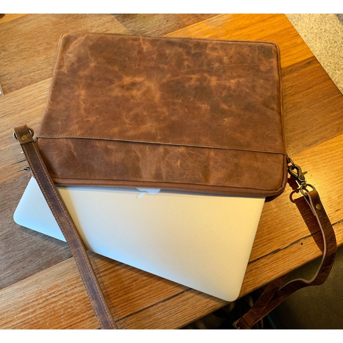 Melbourne Leather Co Handmade Genuine Leather macbook sleeve case for 12 13 15 inch macbook / Fathers day Gift for him macbook air 13 15 inch sleeve case - LB09